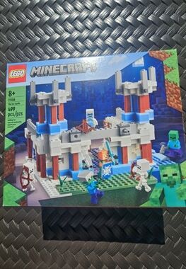 Share LEGO Minecraft The Ice Castle Set 21186 Building Toy - Retired Set